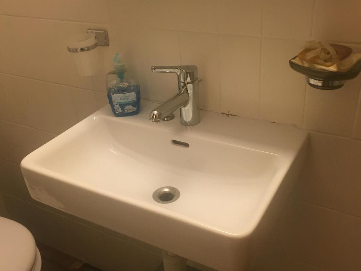 Petit Appart De Charme Eau Chaude Solaire Renovation 2021 Wifi Disponible Belvedere 5 Saint-Luc Εξωτερικό φωτογραφία